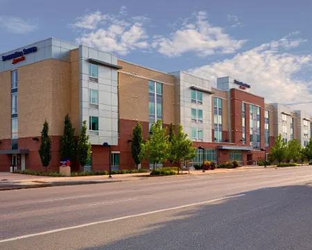 スプリングヒル スイーツ バイ マリオット デンバー アンシュッツ メディカル キャンパス オーロラのホテル