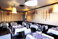 Logis Hôtel Saint Paul Hotels in Linieres-Bouton
