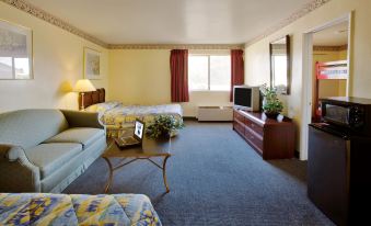Anaheim Astoria Inn & Suites