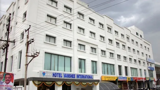 Hotel Vamshee International
