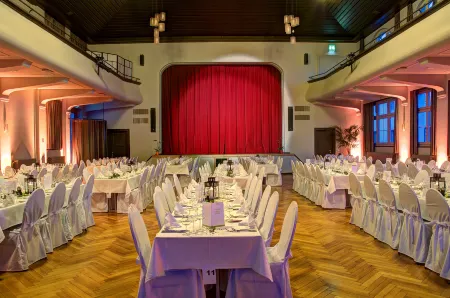 Hotel & Restaurant Hofmatt Отели в г. Муттенц