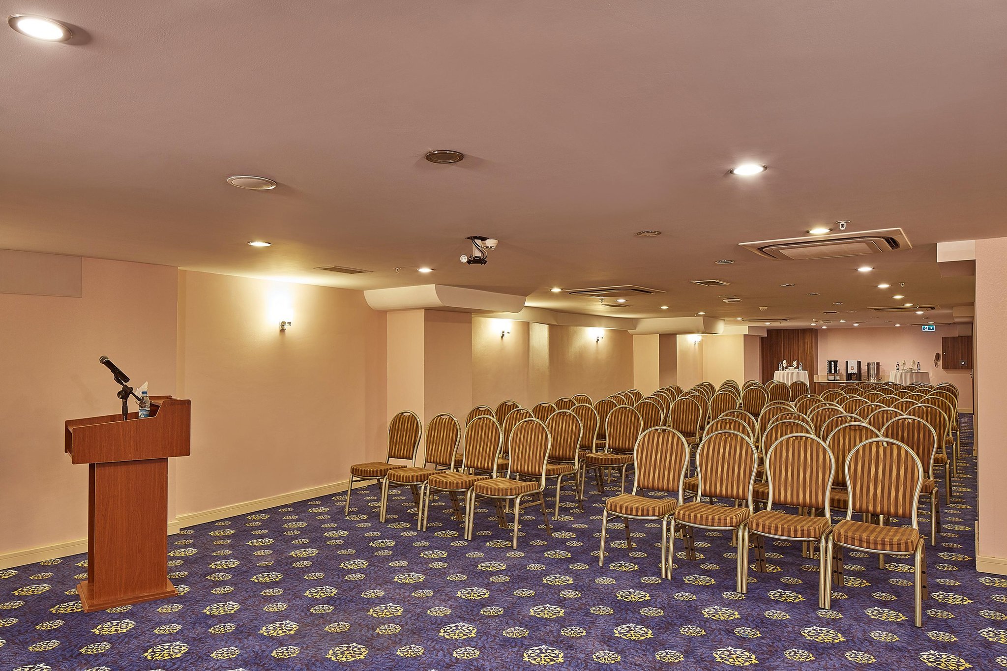 DoubleTree by Hilton Izmir - Alsancak