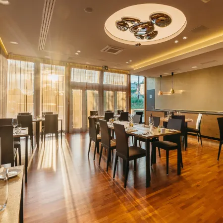 Maximus Resort