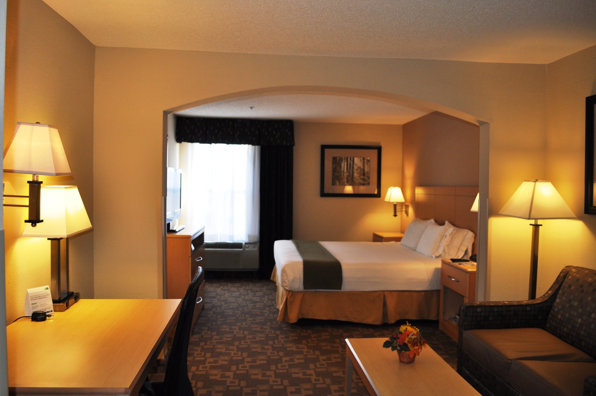 SureStay Plus Hotel by Best Western Roanoke Rapids I-95