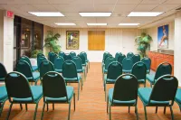 Spark by Hilton Sarasota Siesta Key Gateway Hotels in Bee Ridge