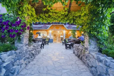 Hotel Mirjana & Rastoke Отели в г. Понор