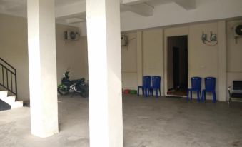 Value Room near Universitas Hassanudin at Pondok Brilliant