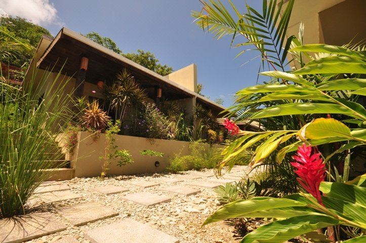 Hotel Nautilus Surf & Yoga Villas Santa Teresa, Exterior, Garden
