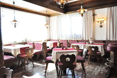 Tiroler Cafe Hotel in zona Klettersteig Lehner Wasserfall