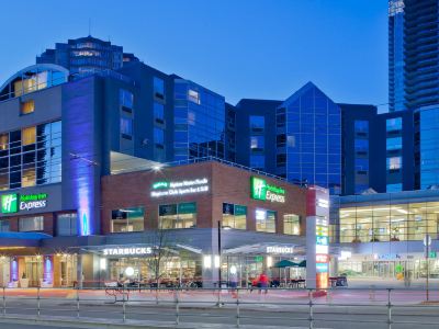Holiday Inn Express VANCOUVER-METROTOWN (BURNABY) by IHG