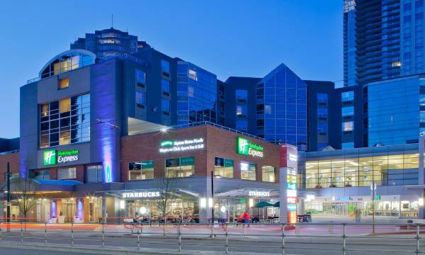 Holiday Inn Express Vancouver-Metrotown (Burnaby) by IHG