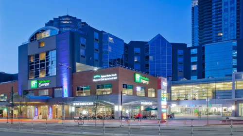 Holiday Inn Express Vancouver-Metrotown (Burnaby) Hotels in Burnaby