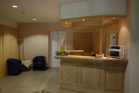 Hotel Lindner Отели в г. Гюглинген