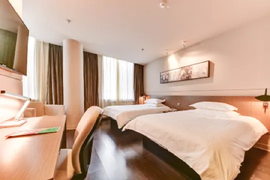 진강인 셀렉트 (하얼빈 중앙대로 보행자 거리 공항 버스 정류장)