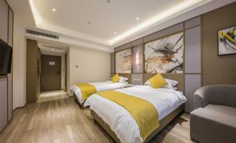 Oriental Roman Holiday Hotel