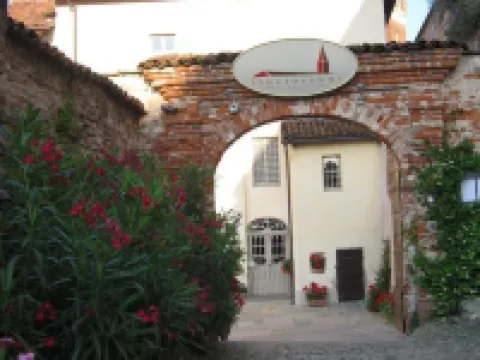 聖吉歐瓦尼度假酒店 薩盧佐酒店