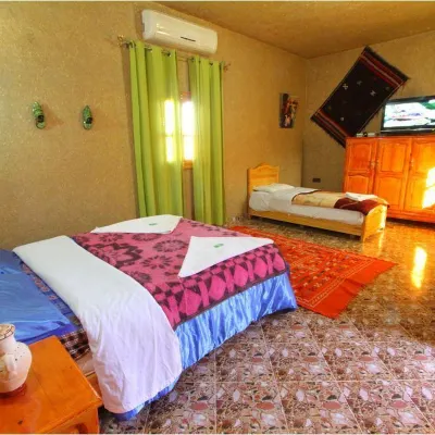 L'Homme du Desert Hotels near Zahra Luxury Desert Camp