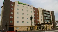 Holiday Inn Express & Suites Celaya