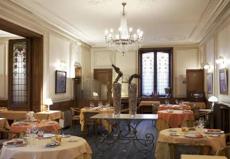 Hôtel Terminus Отели рядом с достопримечательностью «Musée de Henri Matisse»