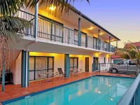 Academy at Botany Motor Inn Hotels near Howick