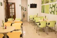 โรงแรมอัลคาราวันเมเดลลิน - พร้อมอาหารเช้า