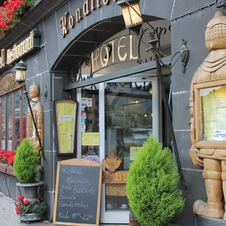 Burg-Hotel & Hostel Cochem