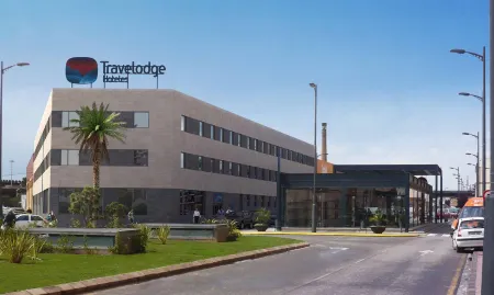 Travelodge Valencia Aeropuerto Отели в г. Manises