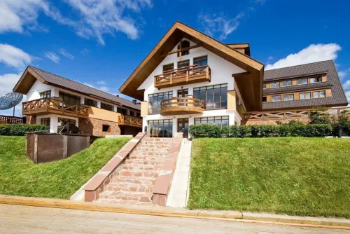 Anastasia Hotel - Mountain view