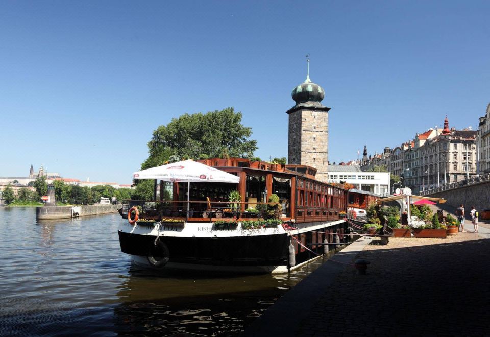 Boat Hotel Matylda - Valutazioni di hotel 4 stelle a Praga