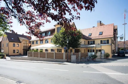 Hotel-Restaurant „WEISSES ROSS“ Hotels in Schwaig bei Nurnberg