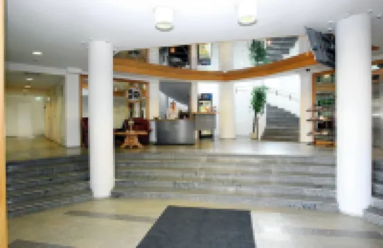 Center Hotel