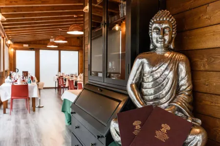 Hotel Palacio Muñatones Отели в г. Miono