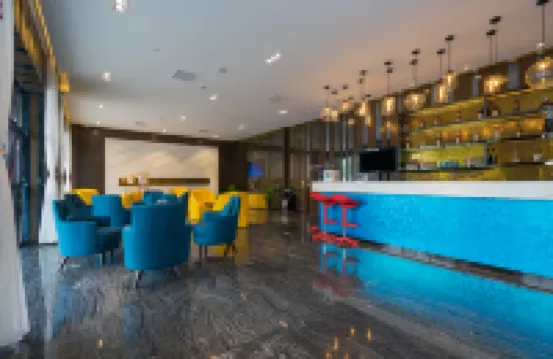 潮宸酒店（清遠義烏商貿城店）