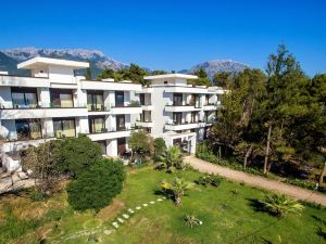 Apartments Kuce Lekovica Beach & Snack Bar- Bistro