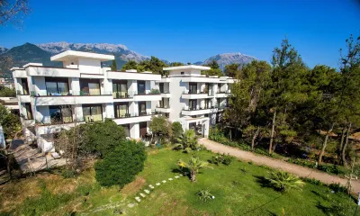 Apartments Kuce Lekovica Beach & Snack Bar- Bistro