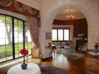 Château de Hattonchâtel Hôtels à : Heudicourt-sous-les-Côtes