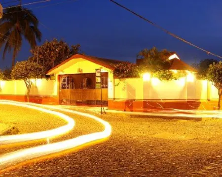Hotel Casa Alvarada Hotels in Comala