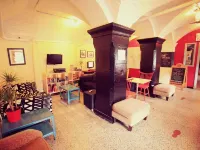 Saintlo Ottawa Jail Hostel Hotels in Ottawa