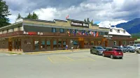 Pemberton Hotel (Motel) Hotels in Pemberton