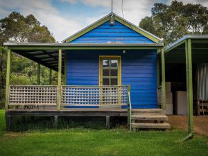 Blue House at Mountainside Wines