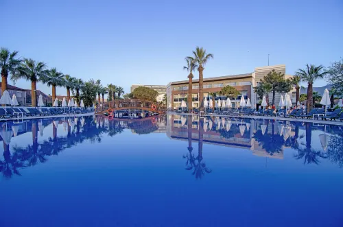 Palm Wings Beach Resort & Spa Kusadasi- All Inclusive - Romantic