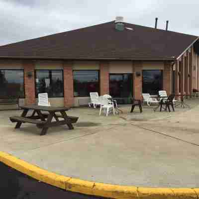 Quality Inn Batesville Hotel Exterior