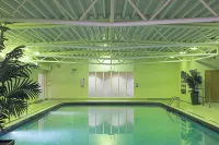 Holiday Inn GUILDFORD by IHG - Pool