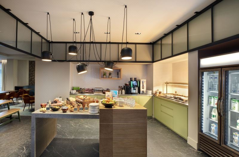Staybridge Suites London - Heathrow Bath Road by IHG photo 3