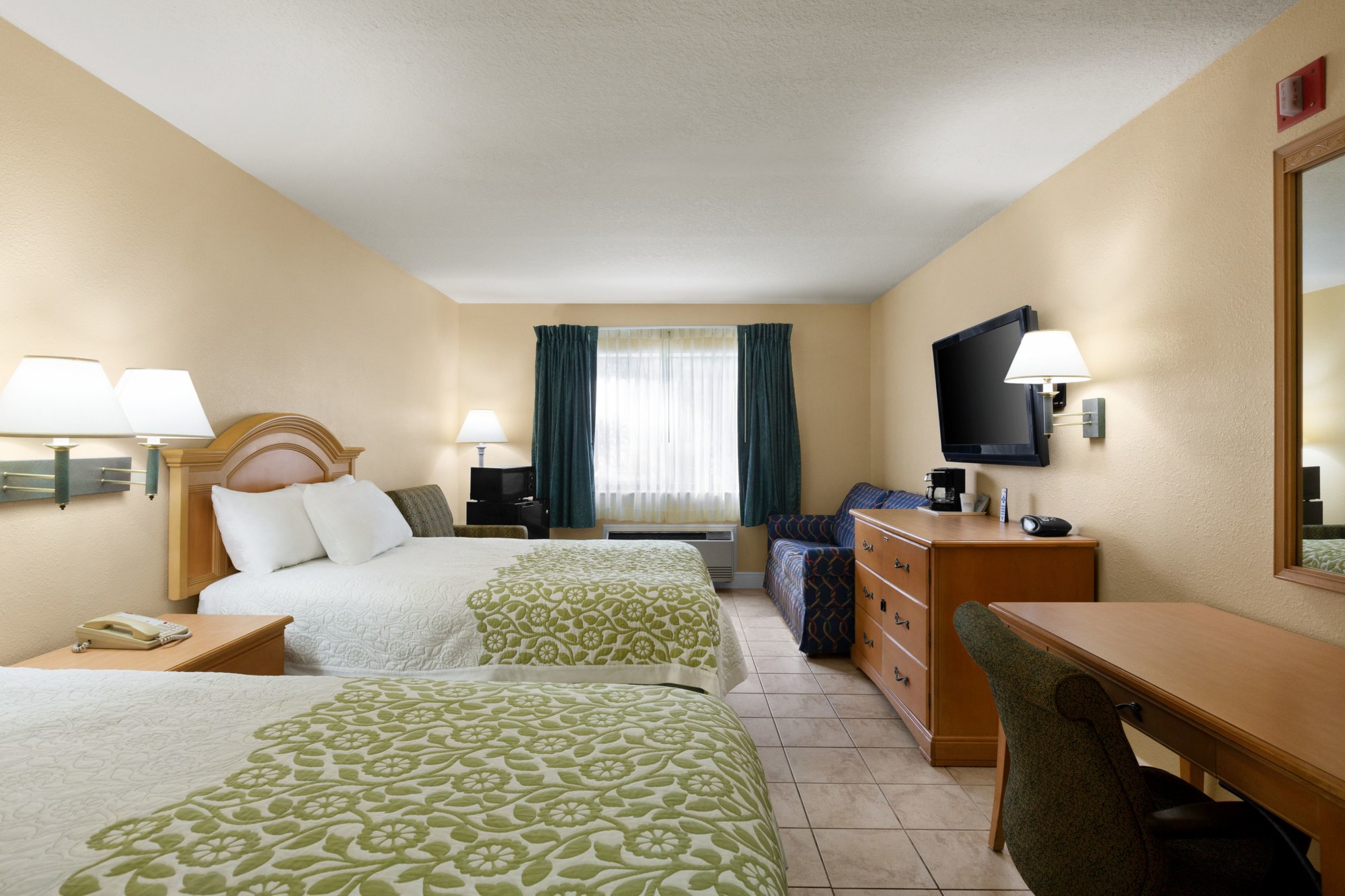 Days Inn by Wyndham N Orlando/Casselberry