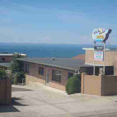 Whale Fisher Motel Hotel Exterior