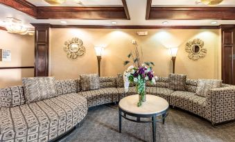 Red Lion Inn & Suites Mineral Wells