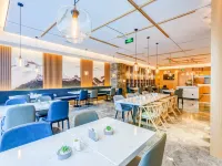 โรงแรมเอทัวร์ (ฮั่วเสินเหมี่ยว สถานที่พักร้อนเฉิงเต๋อ) โรงแรมในเฉิงเต๋อ