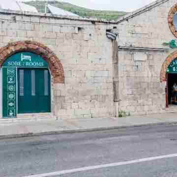 Rooms Baza Hotel Exterior