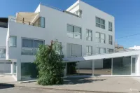 Take Surf Hostel Conil
